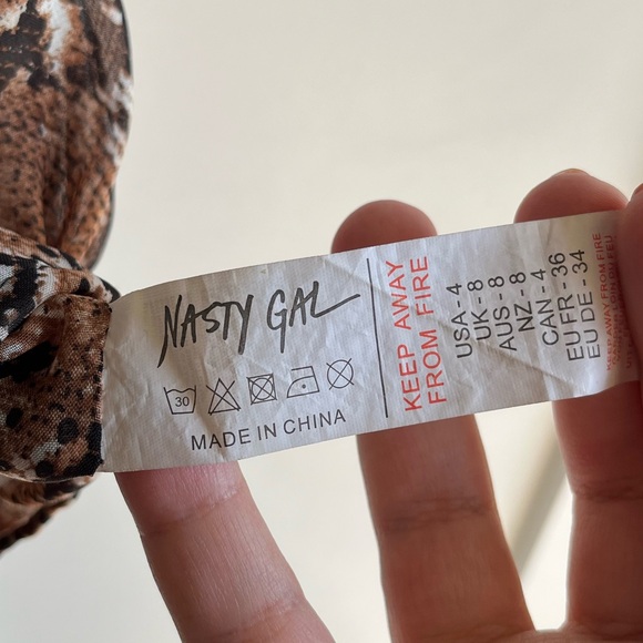 NASTY GAL brown snakeskin semi sheer tie up strap crop top - Picture 5 of 7